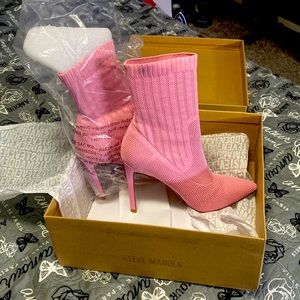 Steve Madden Discreet Pink Bootie